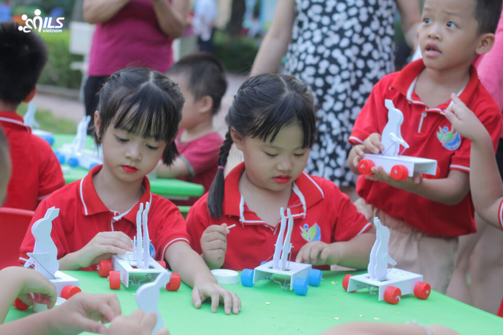 Khoa học sáng tạo stem.2