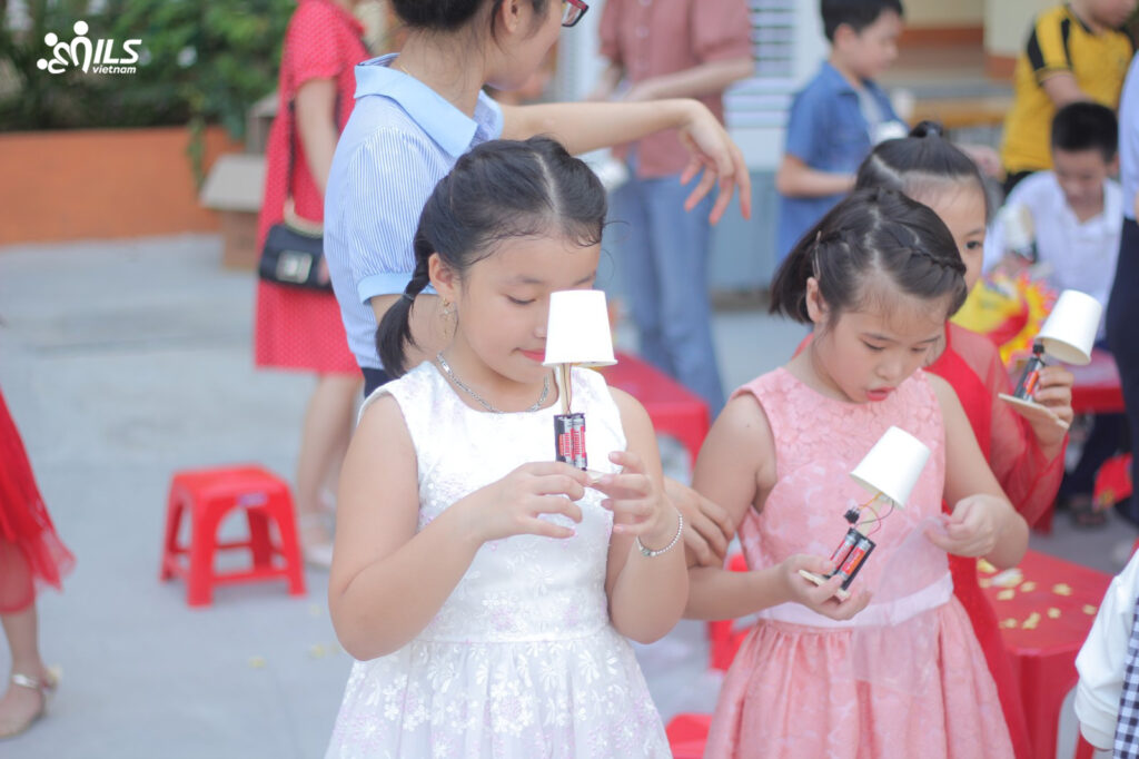 Khoa học sáng tạo stem.3