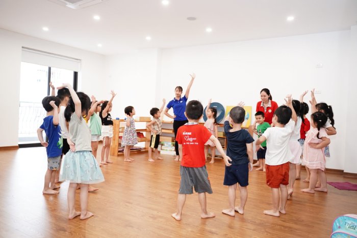 kho khan khi day tieng anh cho tre tieu hoc ky nang giao tiep